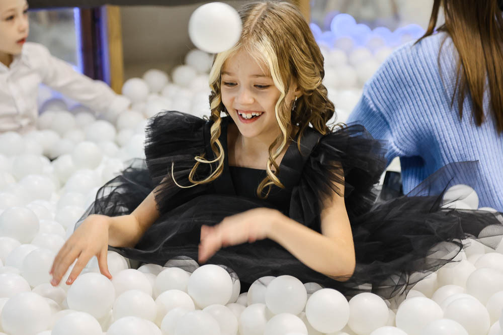 День рождения. Фотограф Григорьева Ольга. Портретная, семейная съёмка, Love Stori, видеосъёмка в городе Чита. Выпускные альбомы, фотокниги