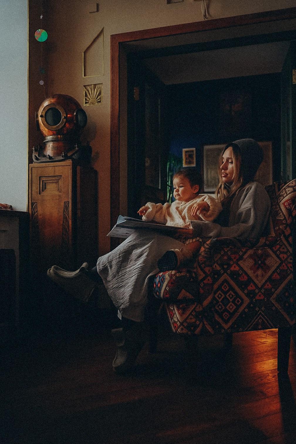 Мама и дочка домашняя фотосессия. Семейный фотограф в Казани Александра Киселева