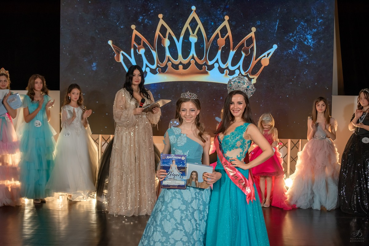 GrandFashionShow2024. Семейный и коммерческий фотограф в Сочи Александр Бодунов