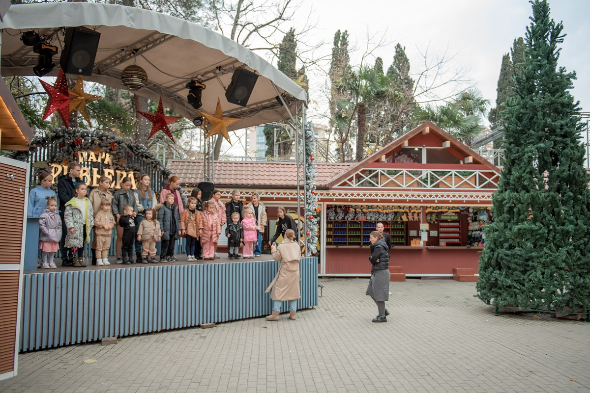 Парк Ривьера дефиле HAPPYkids. Семейный и коммерческий фотограф в Сочи Александр Бодунов