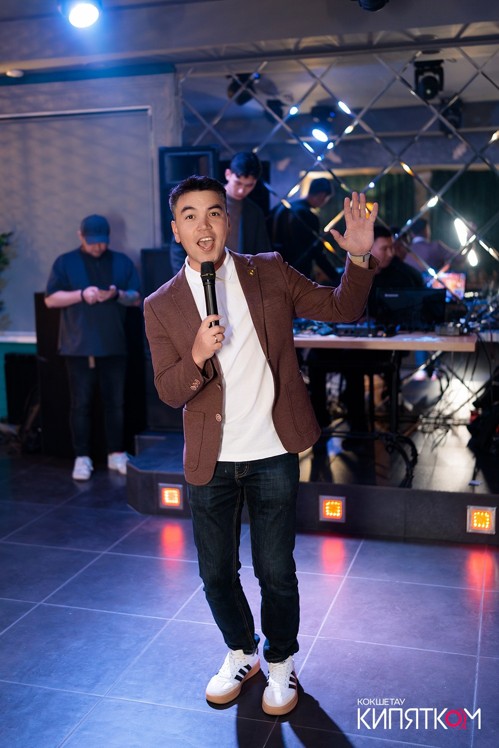 ШАШЛЫЧНЫЙ ДВОР. КИПЯТКОМ КОКШЕТАУ