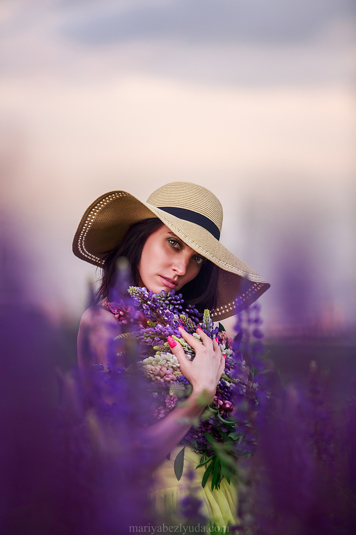 Фотосессия в люпинах. Семейный и детский фотограф в Москве Мария Быкова