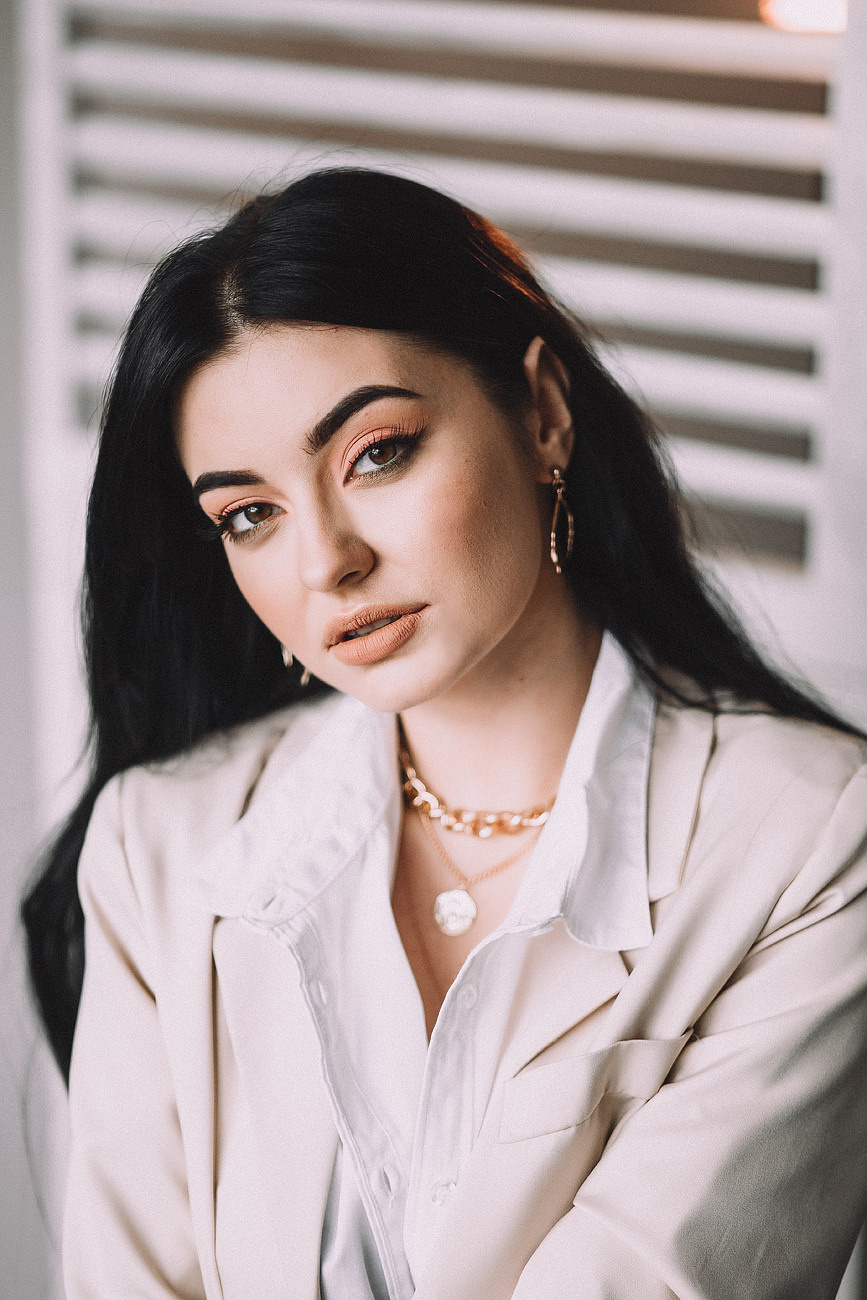 Портрет в студии. Катя. Свадебный и семейный фотограф Москва Екатерина Верижникова