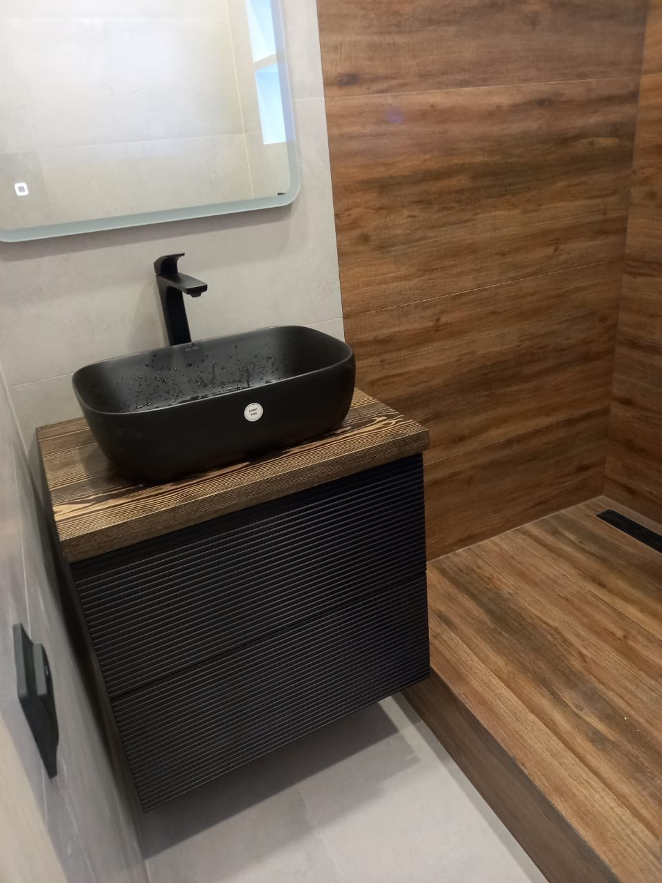 Ванная комната (с. Усады ул. Уютная д. 2). Ремонт санузла, туалета, ванной под ключ в Казани. Укладка плитки