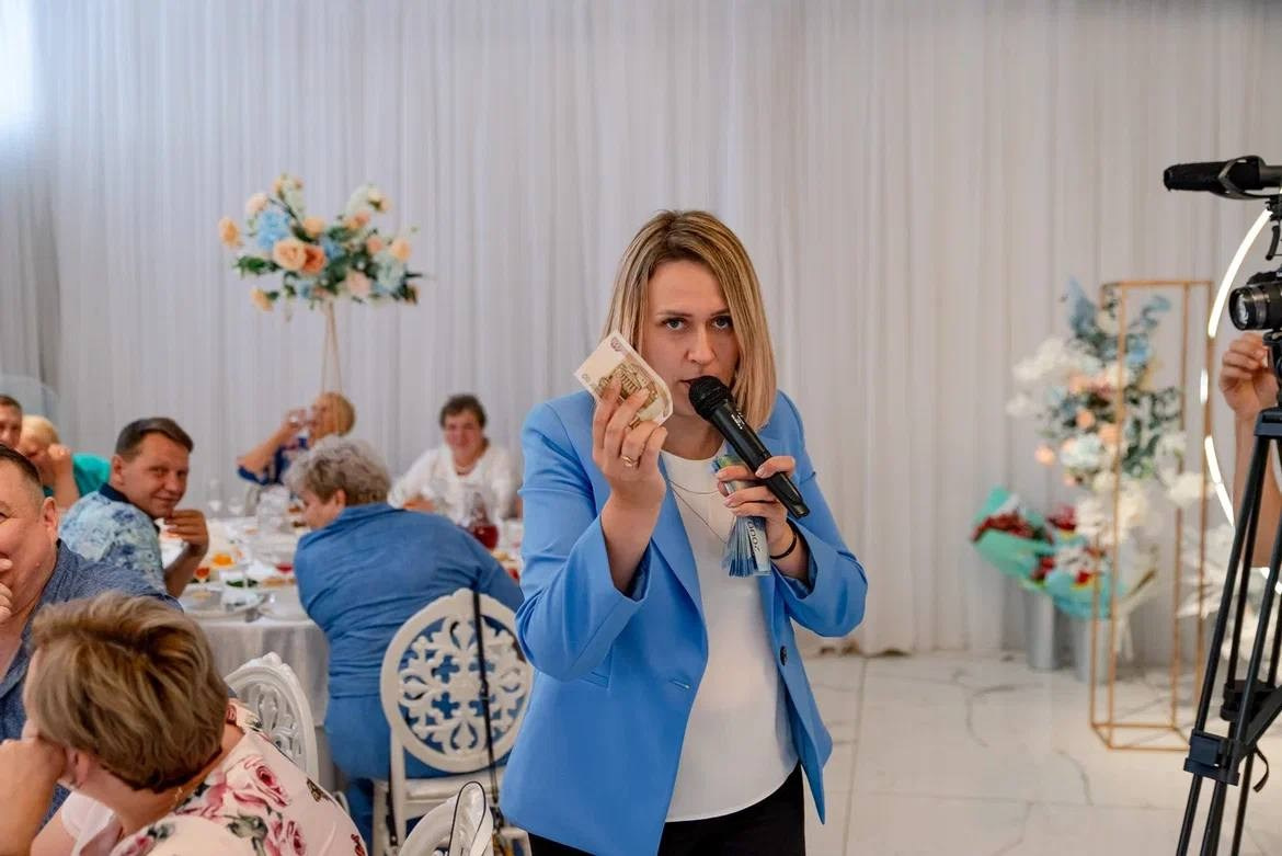 Ведущая праздников и мероприятий Ирина Гумерова