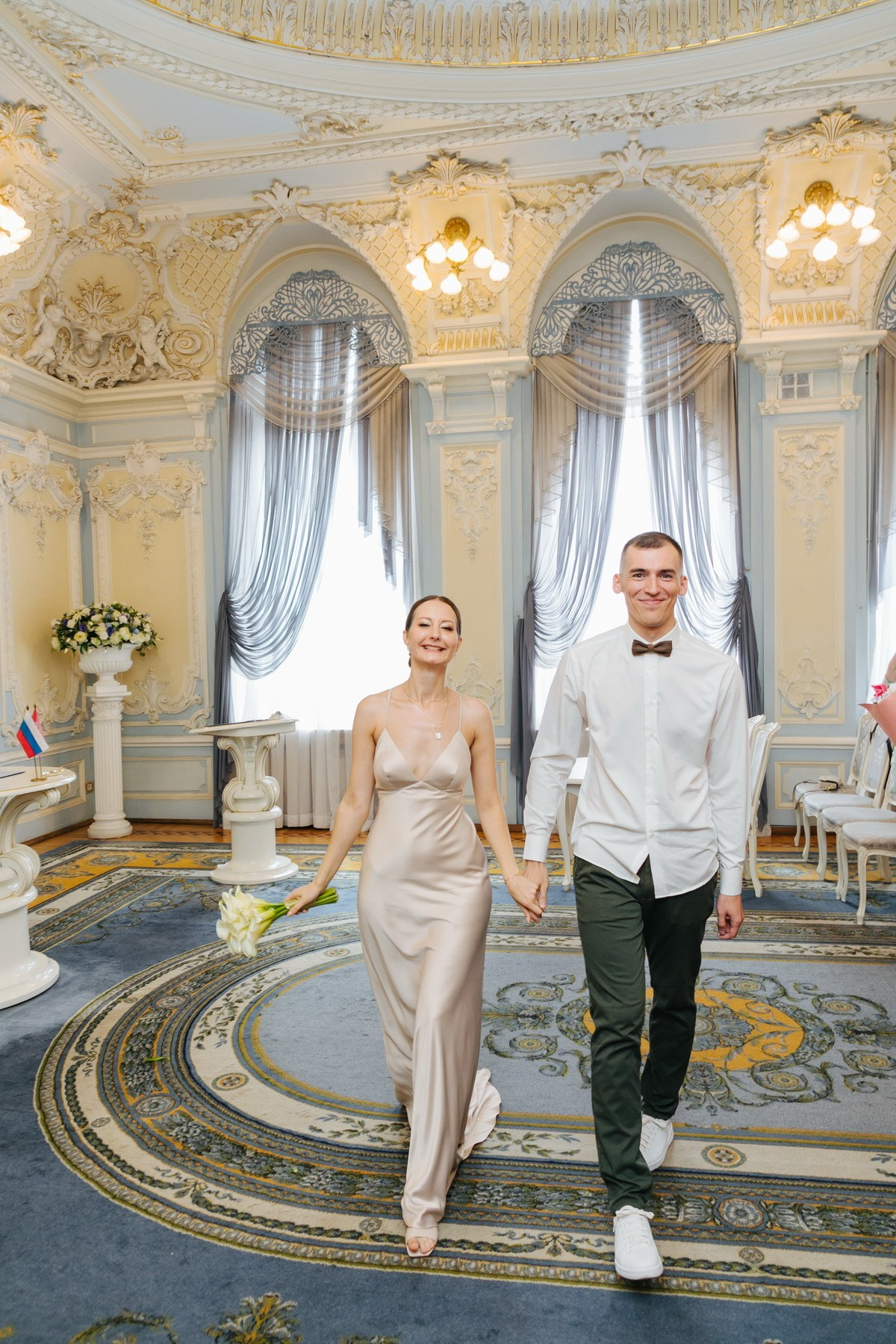 Свадебная фотопрогулка. Регистрация, прогулка, фуршет. Фотограф крещение венчание в Петербурге! Помогает подобрать храм и посоветовал душевного батюшку в СПб