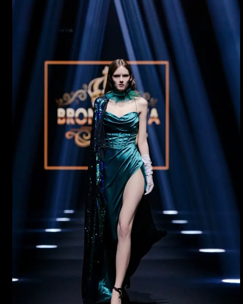 Недели Мод. BRONSCKAYA