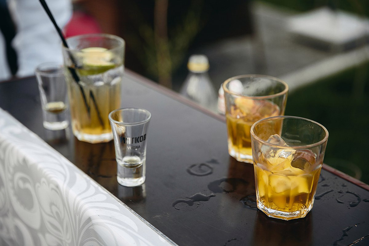 Саша и Таня. Main