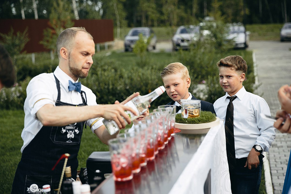 Саша и Таня. Main