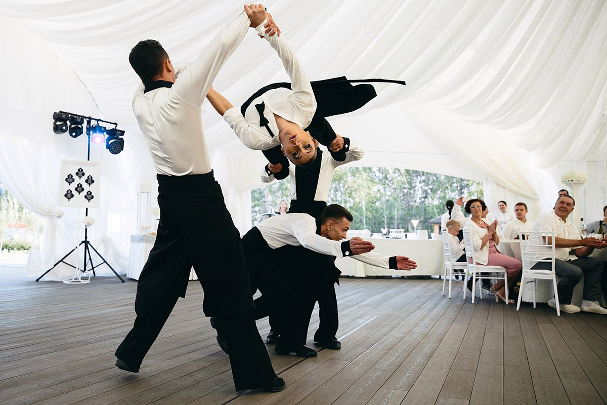 Саша и Таня. Main