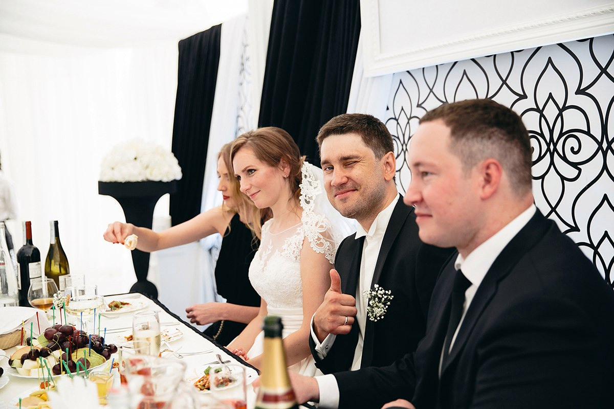 Саша и Таня. Main