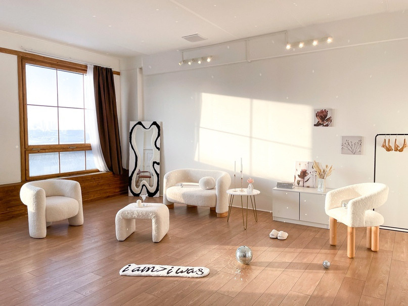 улица Академика Королева 13 стр1, ПН-ПТ: 1700 Р/1ЧАС ( ОТ 2-Х ЧАСОВ) СБ-ВС: 1800 Р/1 ЧАС (ОТ 2-Х ЧАСОВ)