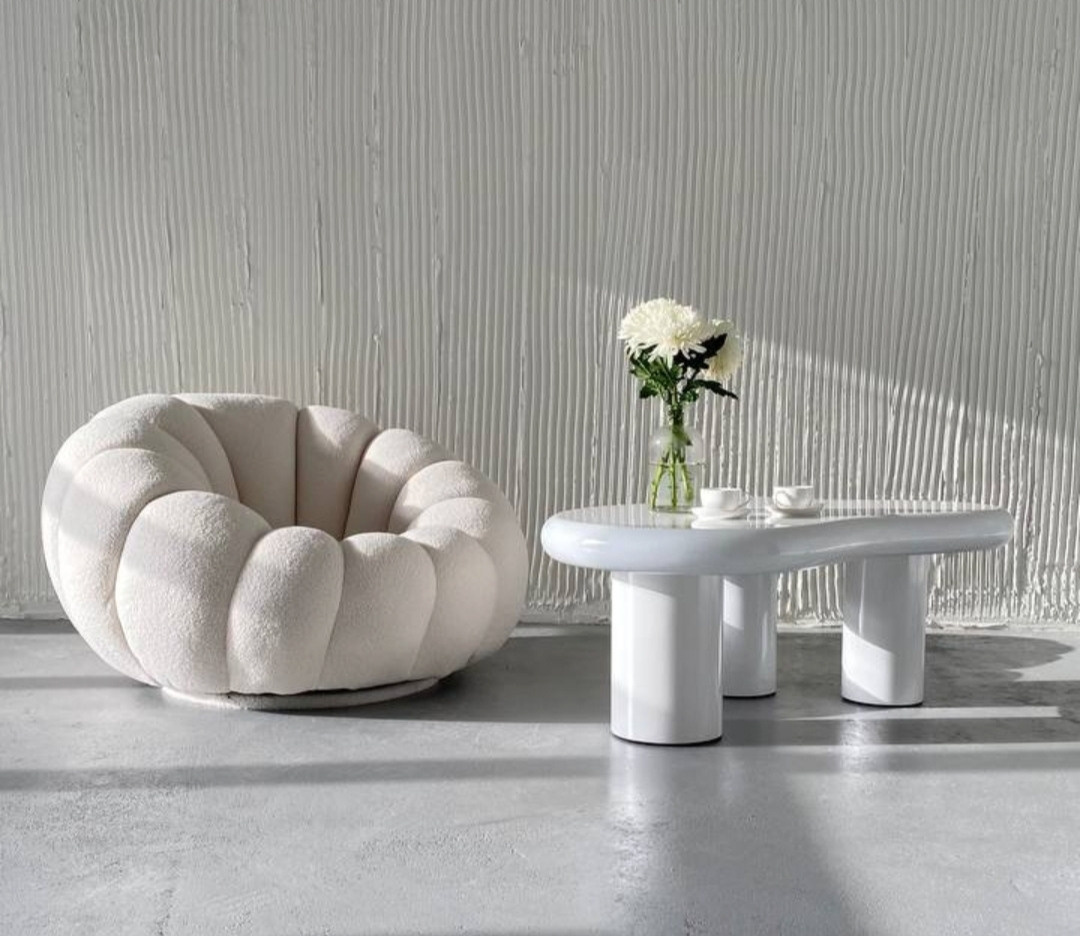 Большой Саввинский переулок 9с3, будни - 1900 руб/час; выходные - 2200 руб/час