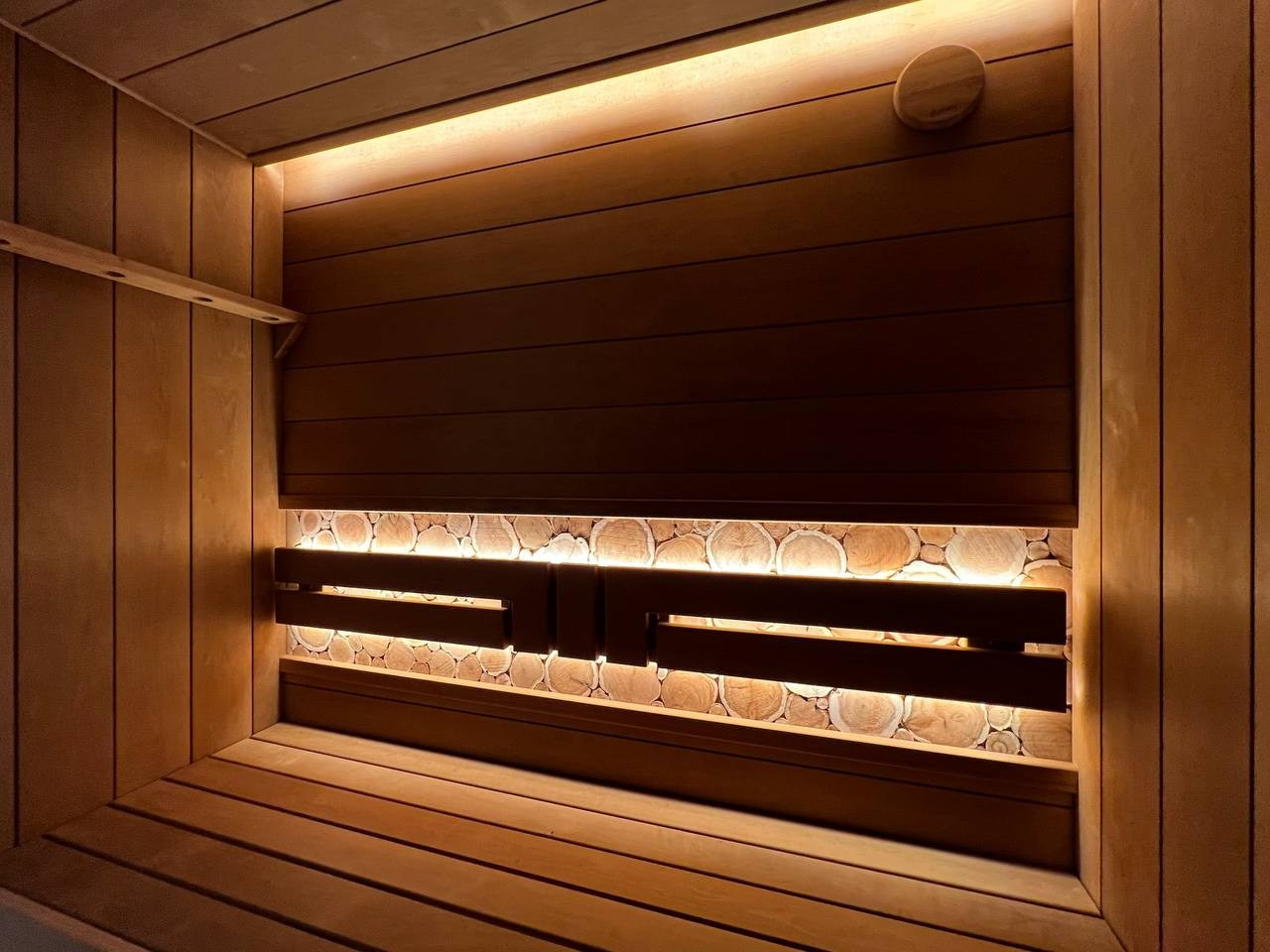 Сауна в ЖК Автограф. Несмотря на небольшие габариты, парная легко вмещает всю семью. Сауна в квартире уже не роскошь. SaunaTopMasters