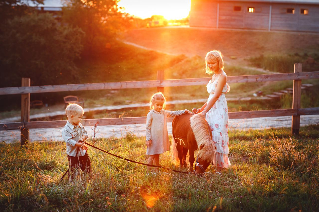 Семейные фотосессии. Фотограф Сочи. Фотосессии, фотокниги, обучение фотографии