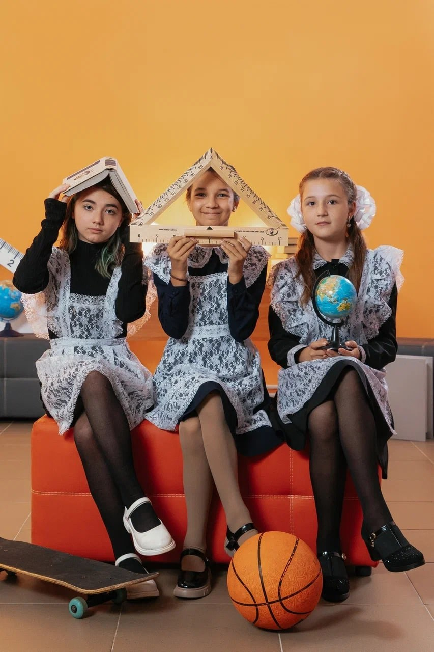 Выпускные альбомы. Akhmadeevmedia.ru