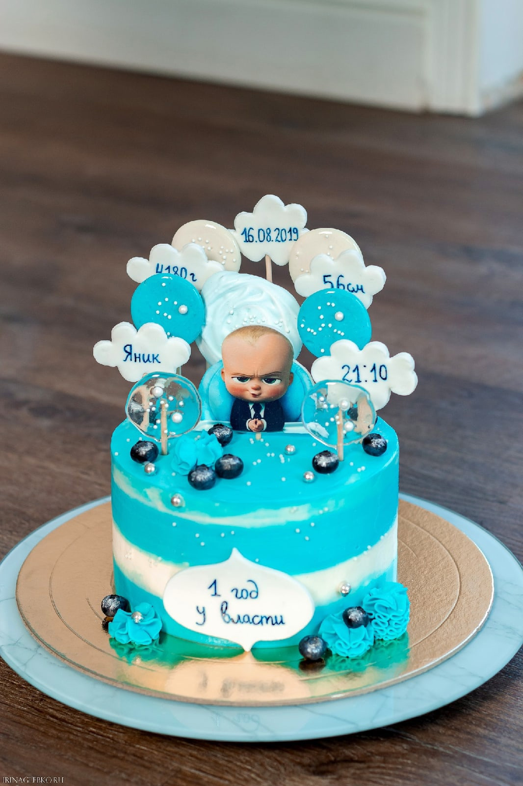 Тортики, шарики на годики. Детская фотостудия в Санкт-Петербурге