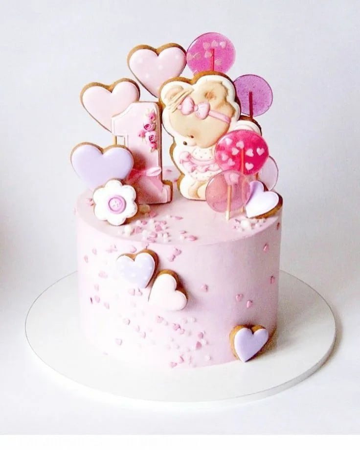 Тортики, шарики на годики. Детская фотостудия в Санкт-Петербурге