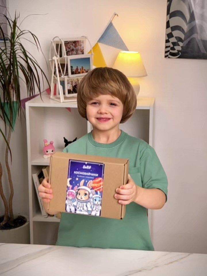 Видео с моделями/в интерьере/. КЕД Студия-контент агентство полного цикла СПБ. Создаём фото, видео и контент, который помогает брендам и селлерам продавать больше