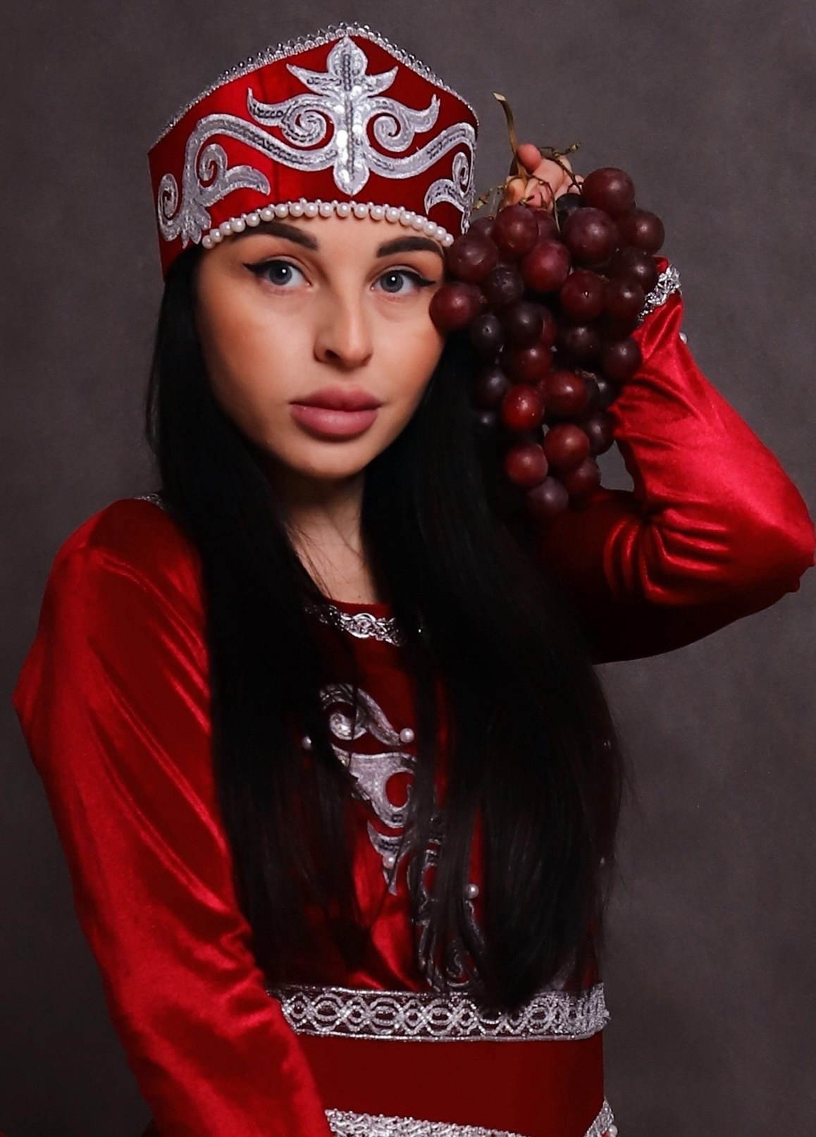 Реальные фотографии наших гостей. Фотостудия самообслуживания. Студия без фотографа в Твери