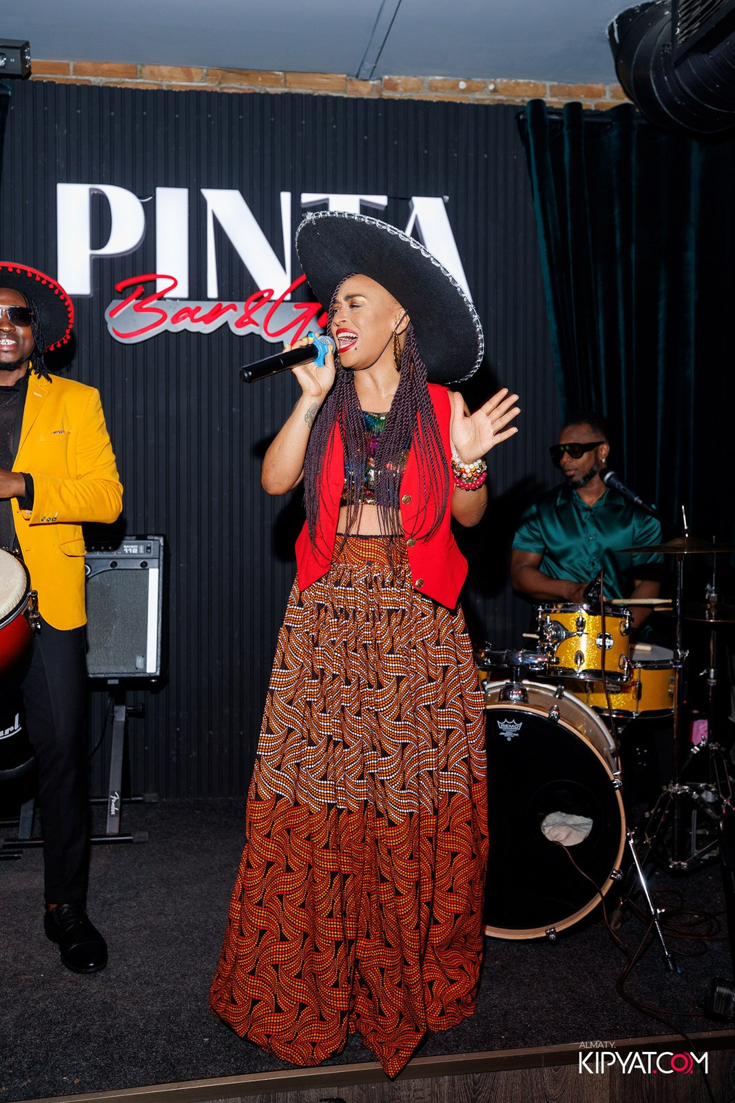 ПИНТА НА АУЭЗОВА. КИПЯТКОМ АЛМАТЫ!