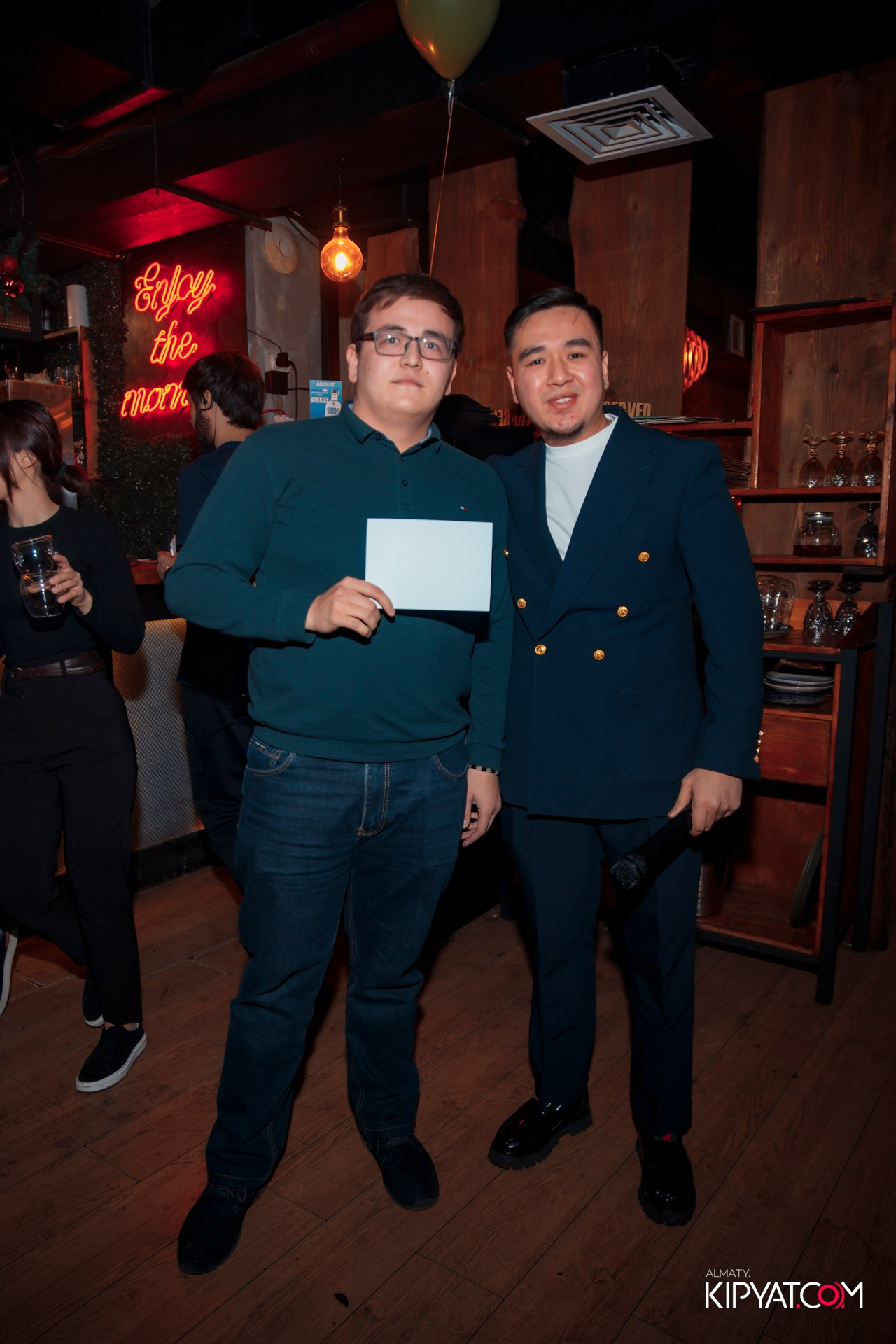 ДЕНЬ РОЖДЕНИЯ MYATA LOUNGE MENDYKULOVA. КИПЯТКОМ АЛМАТЫ! Фотосъемка мероприятий в Алматы