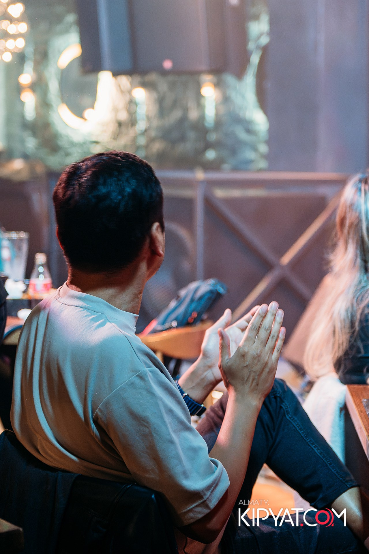 СОЛЬНЫЙ STAND UP КОНЦЕРТ АЛЕКСАНДРА МЕРКУЛЯ. КИПЯТКОМ АЛМАТЫ!