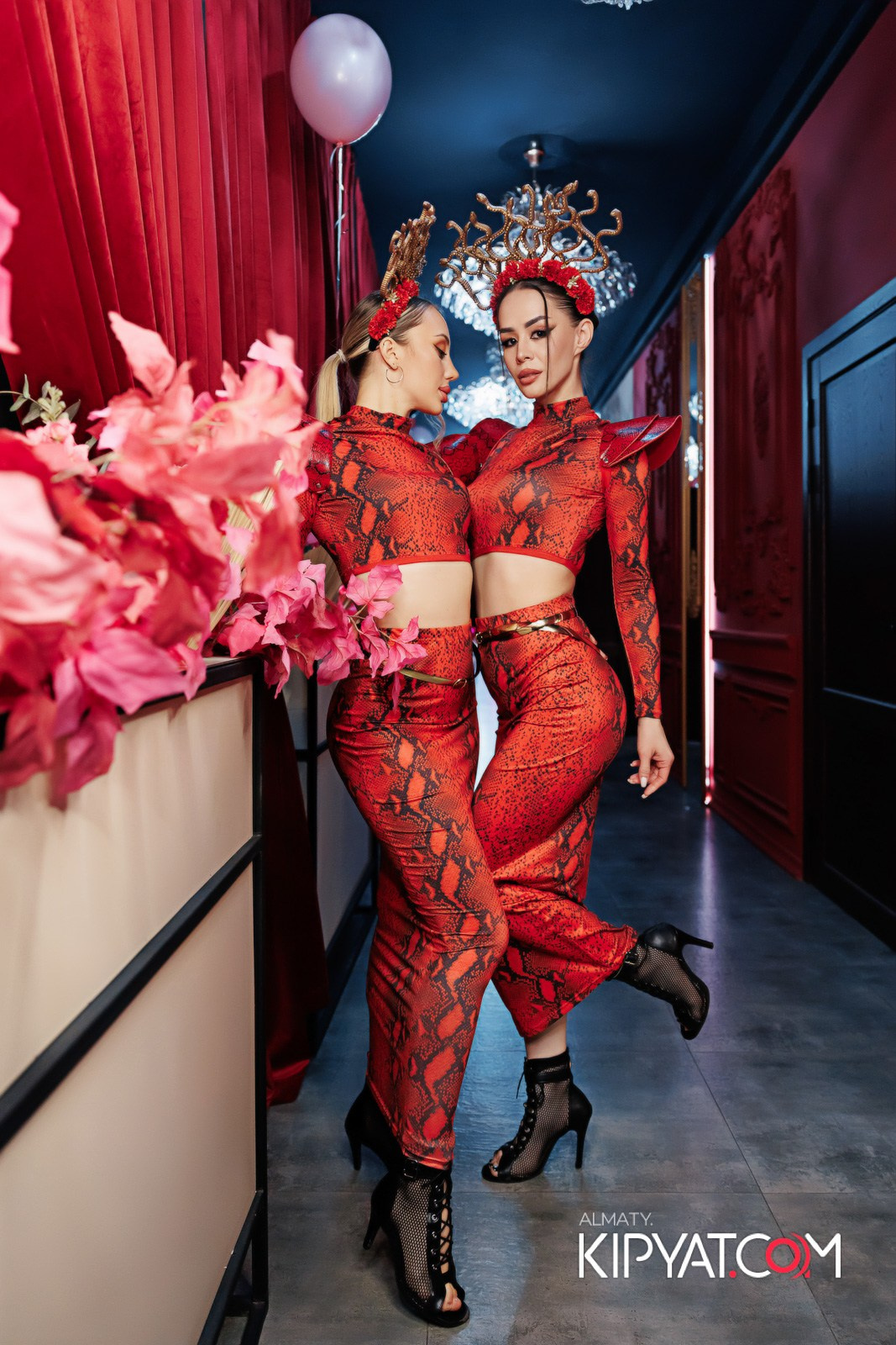 ЗАЯ, НА БИС. КИПЯТКОМ АЛМАТЫ!