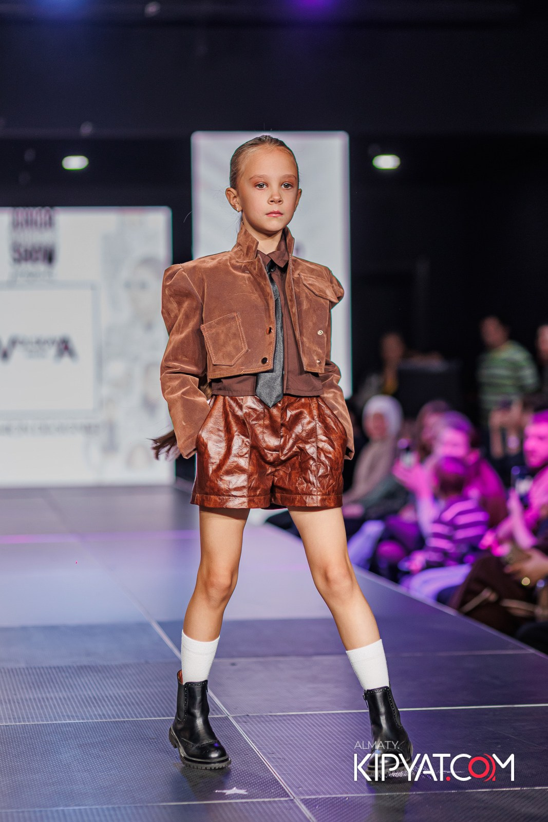 JUNIOR MODELS SHOW В РАМКАХ БЛАГОТВОРИТЕЛЬНОГО ПРОЕКТА МОДА ЗА СЧАСТЬЕ ДЕТЕЙ. КИПЯТКОМ АЛМАТЫ!