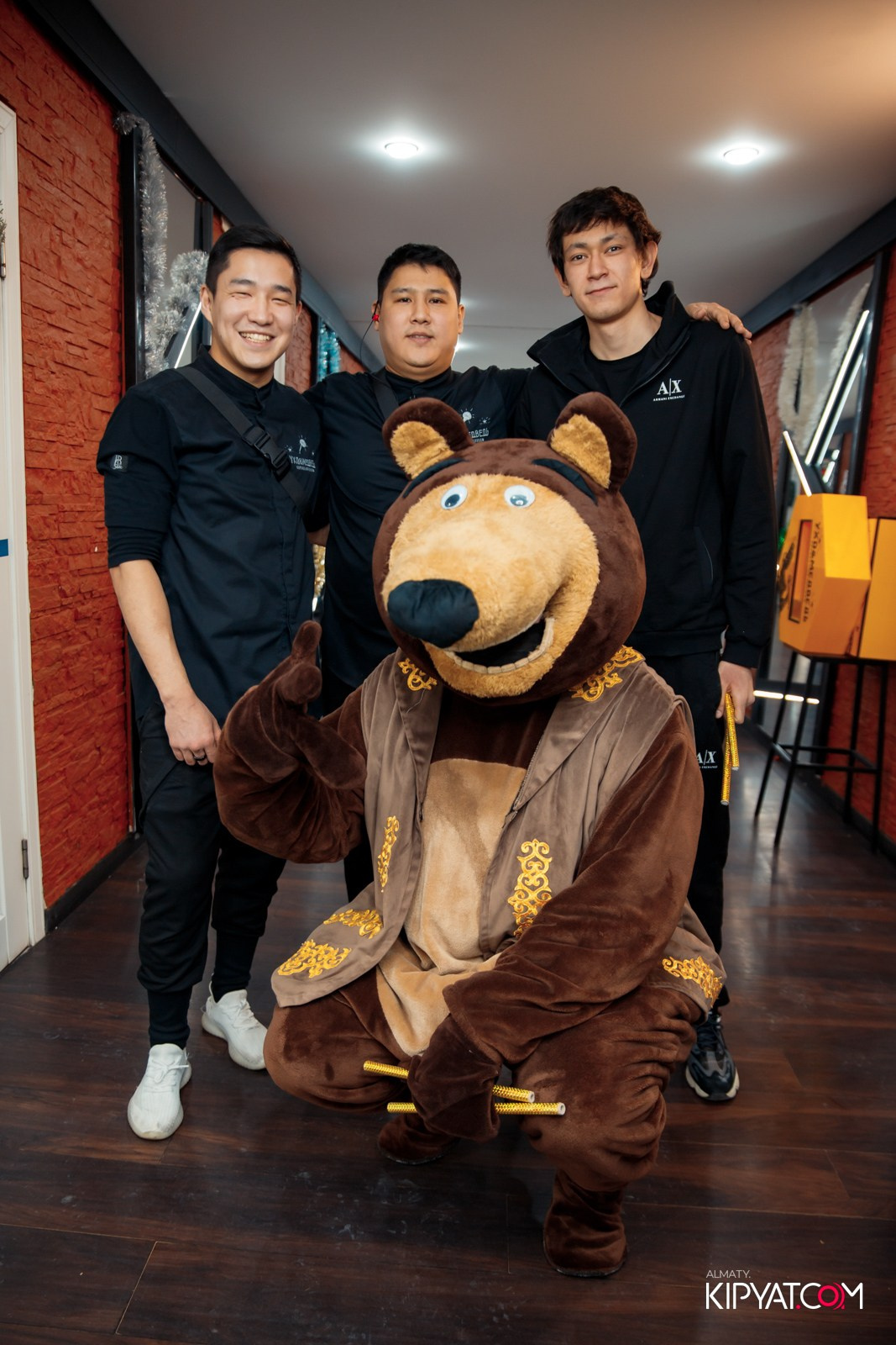 УХО ИМЕДВЕДЬ НА САИНА. КИПЯТКОМ АЛМАТЫ!