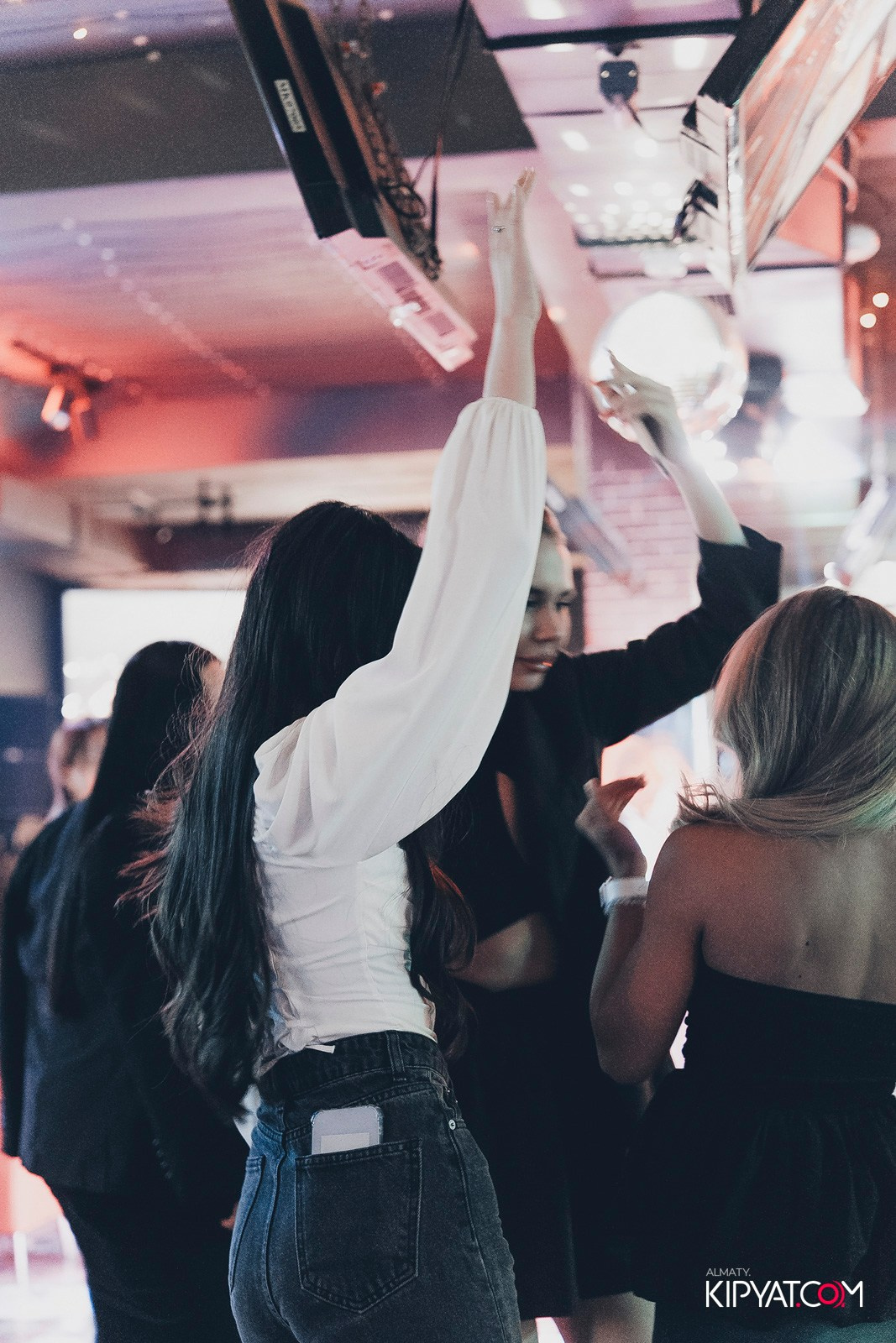 КАРАОКЕ DO RE MI. КИПЯТКОМ АЛМАТЫ!