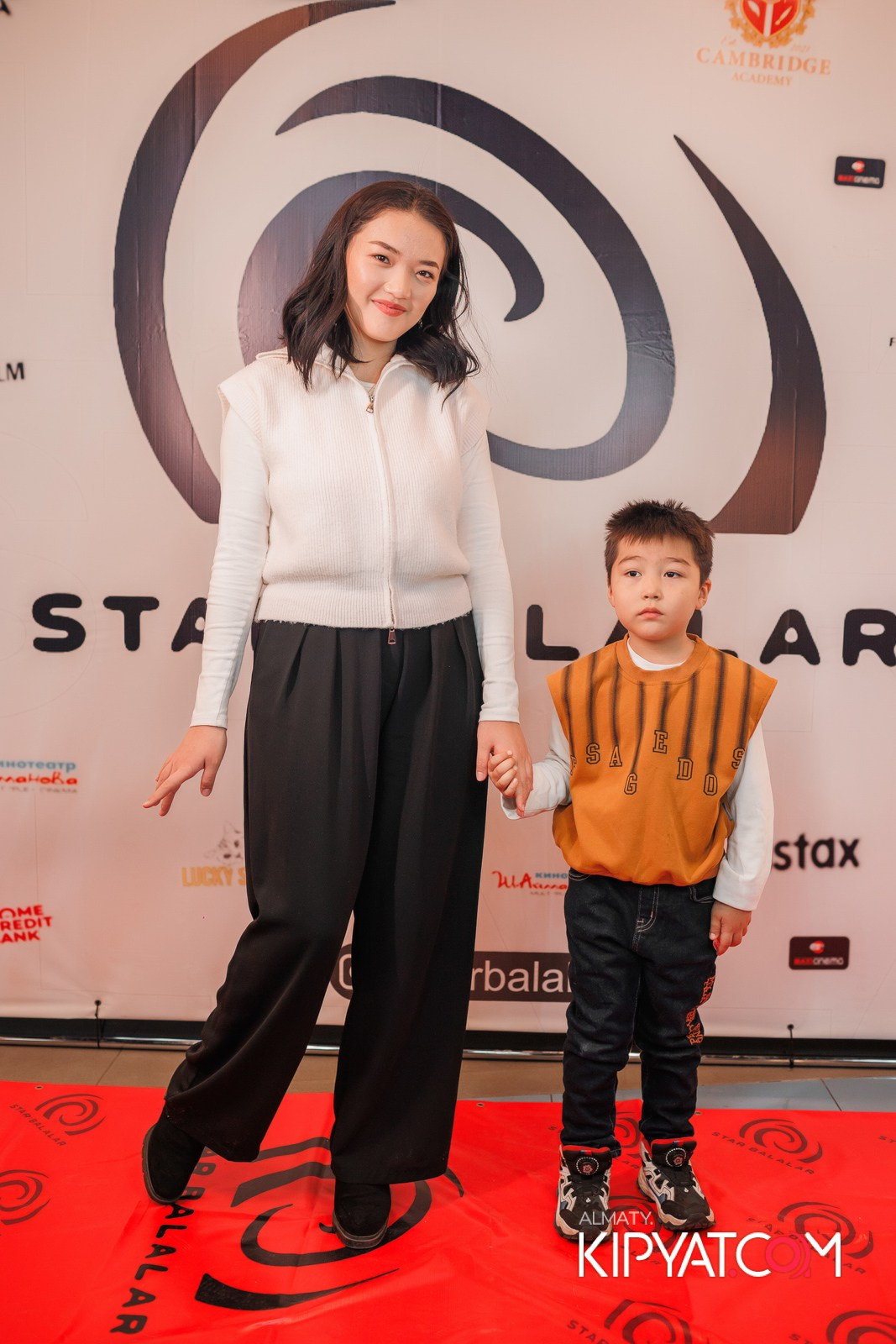 ПРЕЗЕНТАЦИЯ 8 ГРУППЫ КИНОПРОЕКТА «STARBALALAR». КИПЯТКОМ АЛМАТЫ!