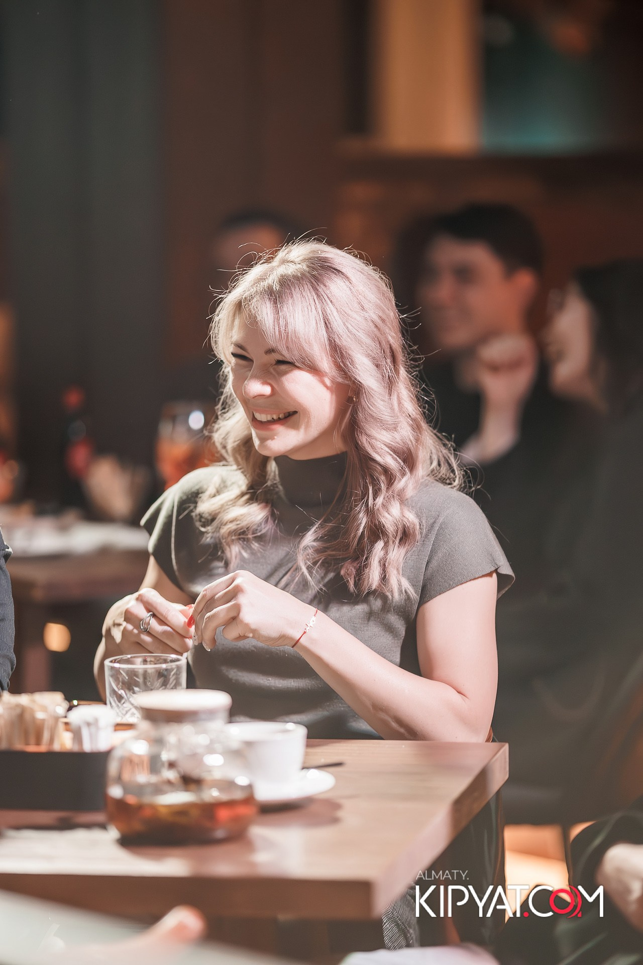 СОЛЬНЫЙ СТЕНДАП КОНЦЕРТ АЛЕКСАНДРА МЕРКУЛЬ. КИПЯТКОМ АЛМАТЫ!