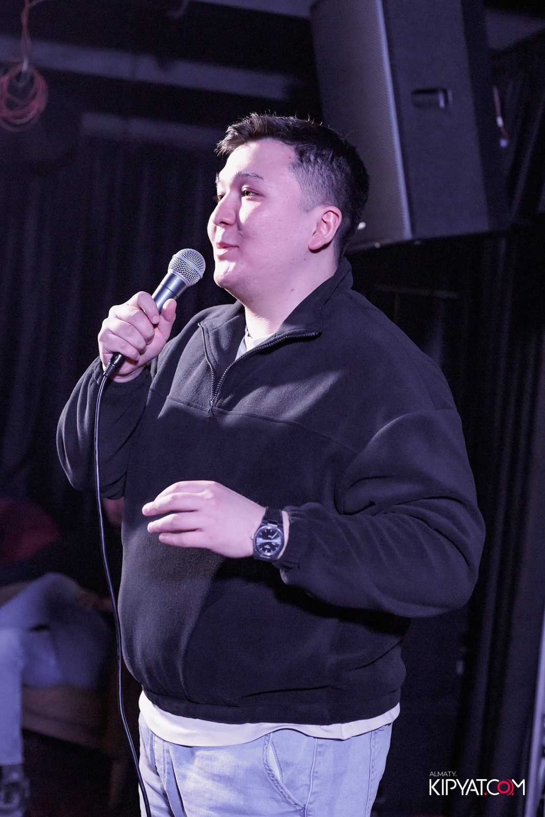 STAND UP КОНЦЕРТ АЛЕКСАНДРА МЕРКУЛЬ ESTATE KARAOKE BAR. КИПЯТКОМ АЛМАТЫ! Фотосъемка мероприятий в Алматы