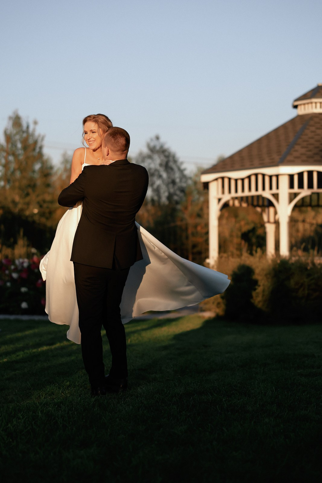 Мария и Роман. 2023. Свадебный фотограф Великий Новгород Станислав Кособудский