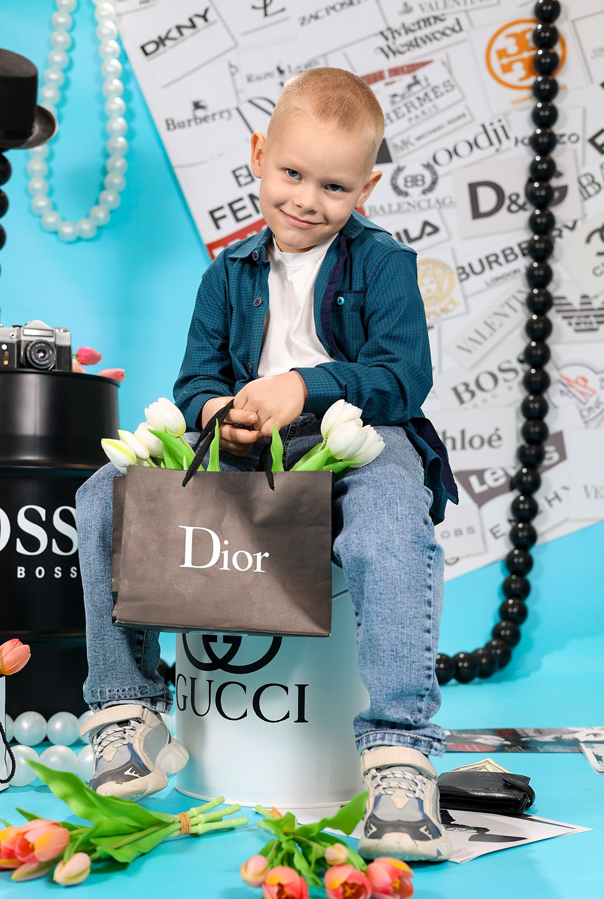 На стиле ФЭШН. Выпускные альбомы в Иваново в детский сад и школу. Александр и Светлана Янкины