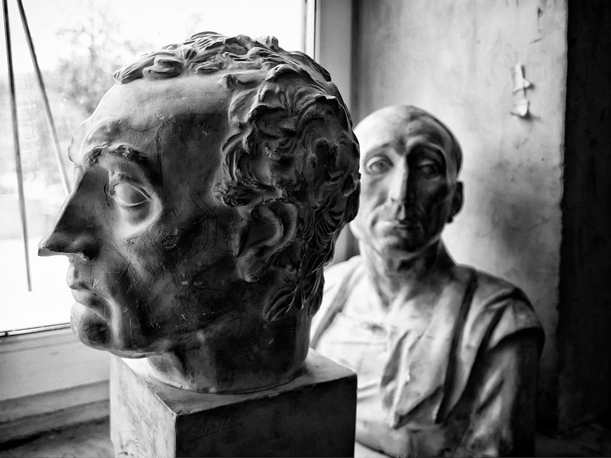 The life of sculptures. Vasiliy Riabovol — Fine Art Photographer | Time, Space, and Silence
