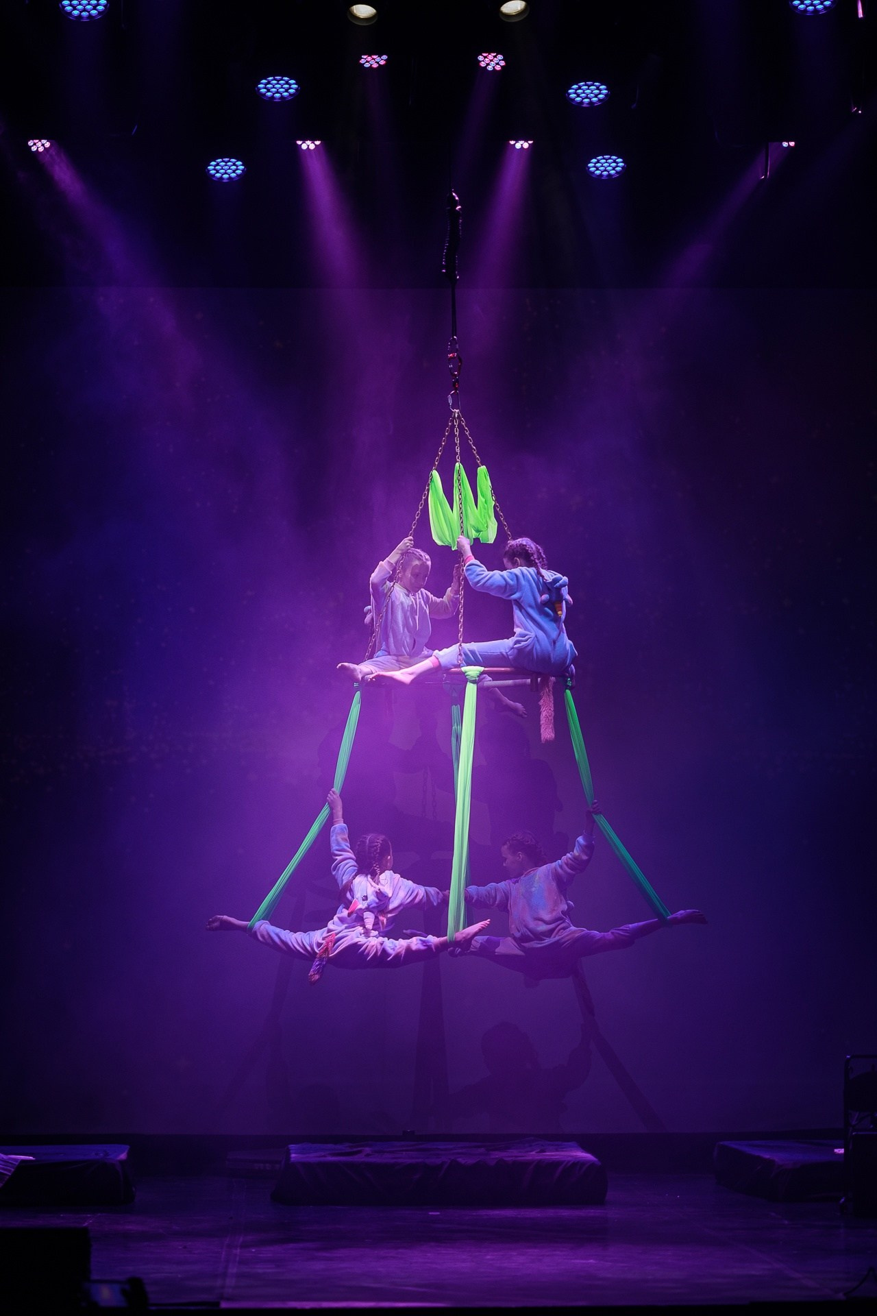 Воздушная гимнастика. Репортажный фотограф в Новосибирске Максим Денисенко