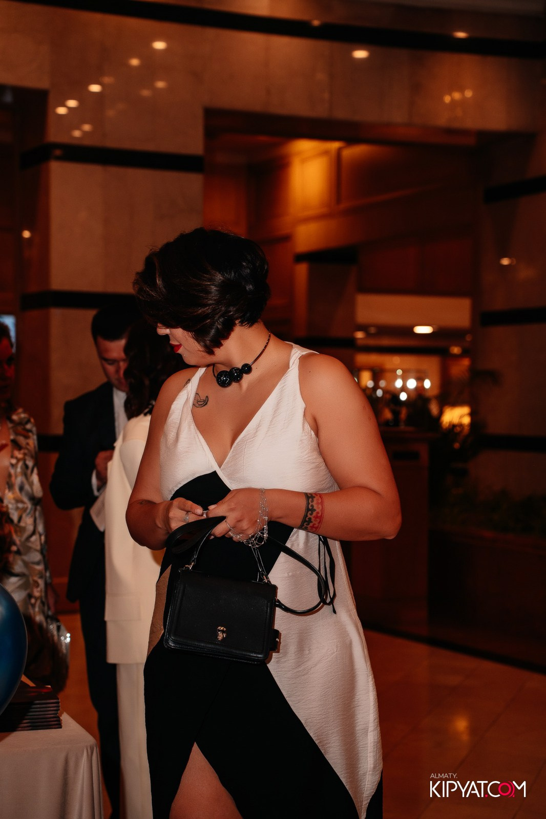 БЛАГОТВОРИТЕЛЬНЫЙ УЖИН В ЧЕСТЬ 30-ЛЕТИЯ ROTARY CLUB OF ALMATY. КИПЯТКОМ АЛМАТЫ!