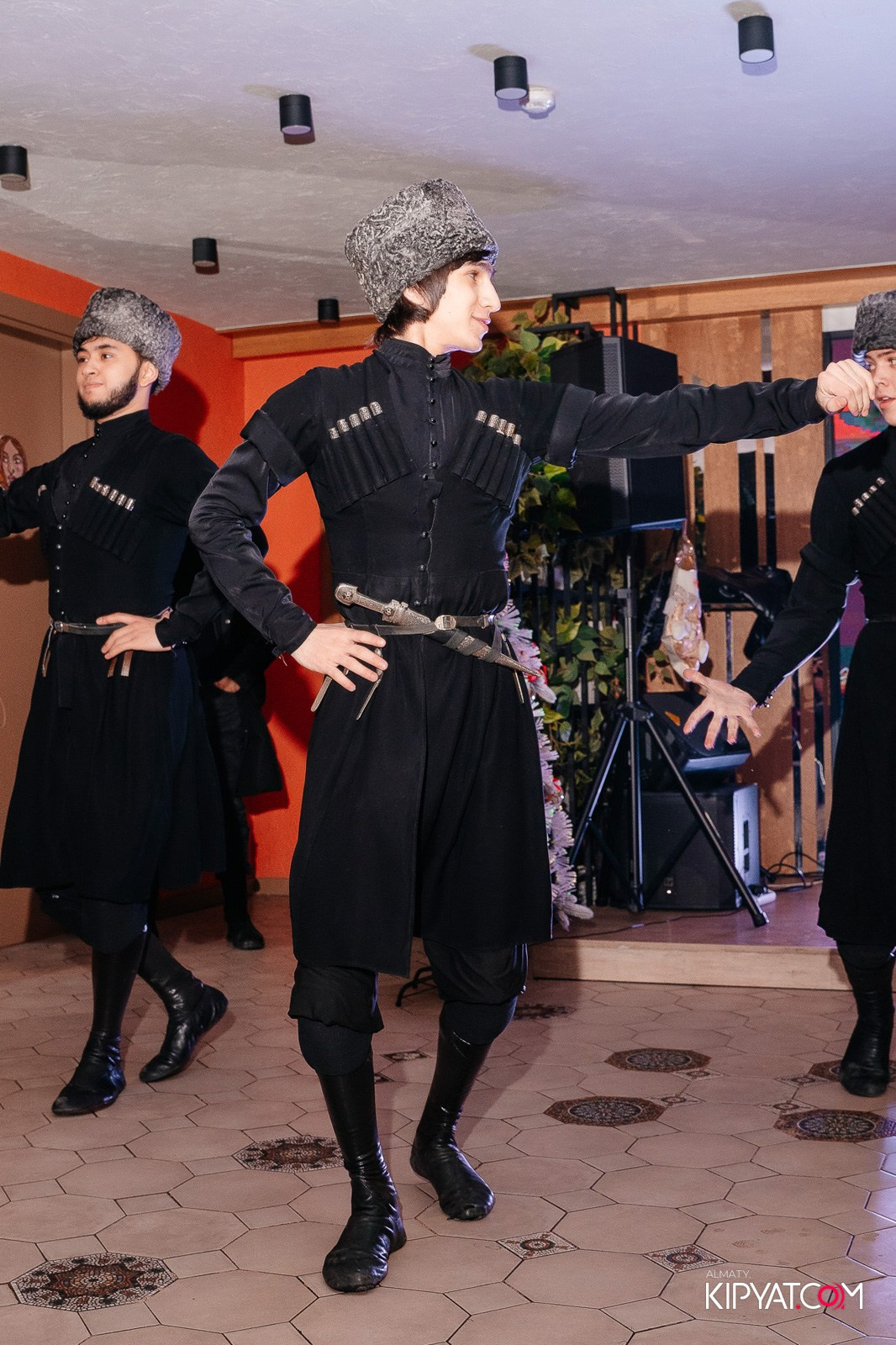 MODI RESTORANCHIK. КИПЯТКОМ АЛМАТЫ!