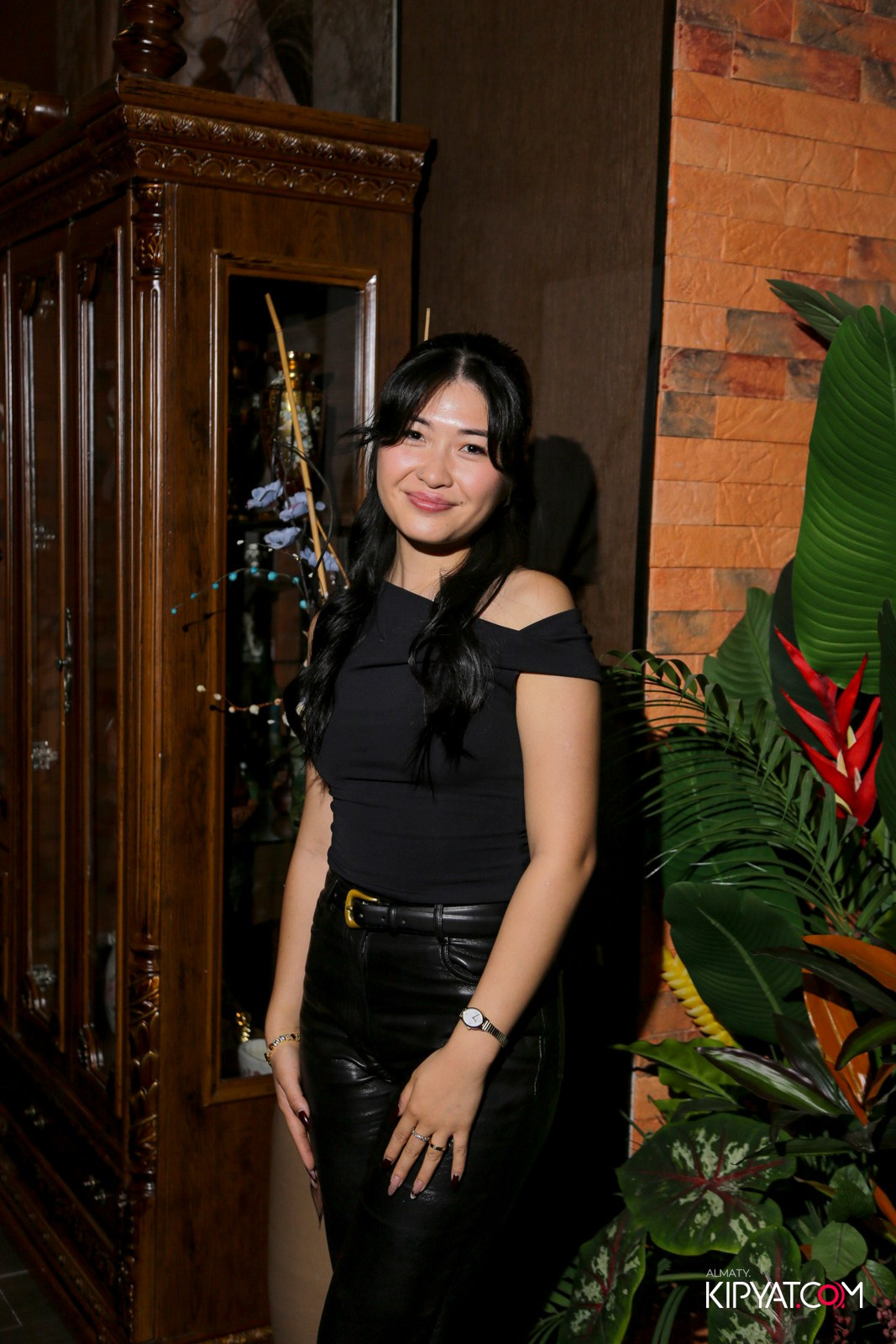 РЕСТОРАН ВЕСЕЛИДЗЕ НА ШЕВЧЕНКО. КИПЯТКОМ АЛМАТЫ!