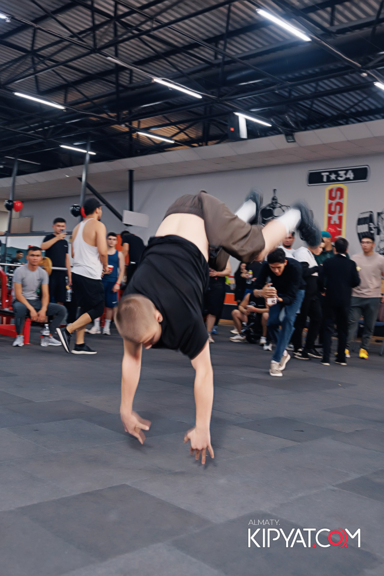 ДЕНЬ РОЖДЕНИЯ LEGION. КИПЯТКОМ АЛМАТЫ!