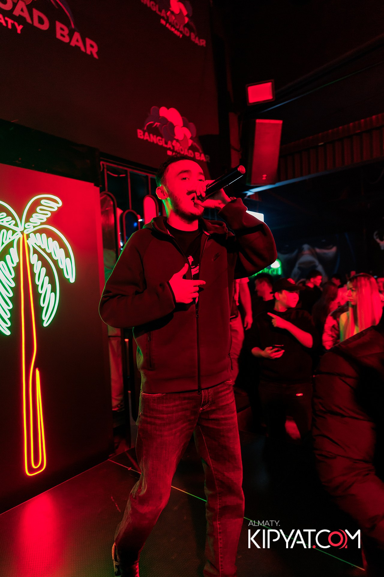 BANGLAROAD BAR SPECIAL GUEST: ASIK. КИПЯТКОМ АЛМАТЫ!