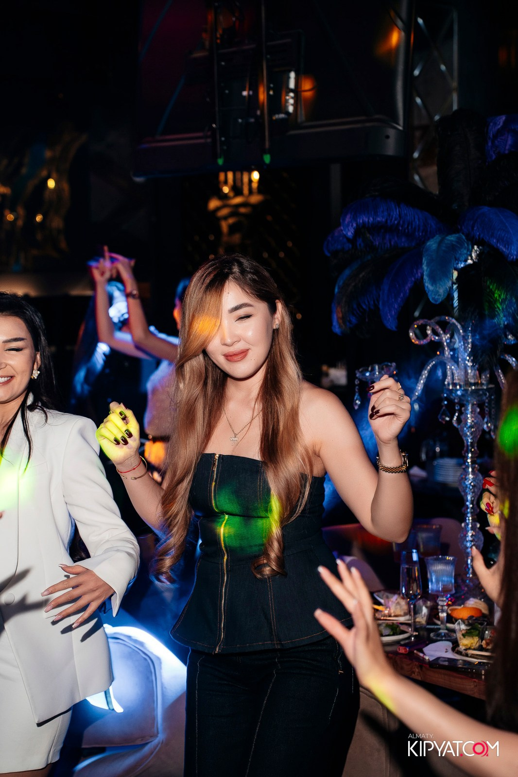 KARAOKE BATTLE В MOOD KARAOKE & TERRACE. КИПЯТКОМ АЛМАТЫ!