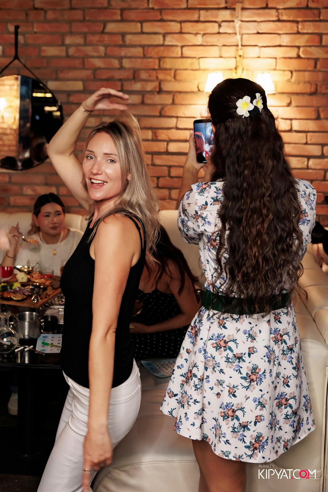 МУЗЫКАЛЬНОЕ ЛОТО В HIT RETRO. КИПЯТКОМ АЛМАТЫ!