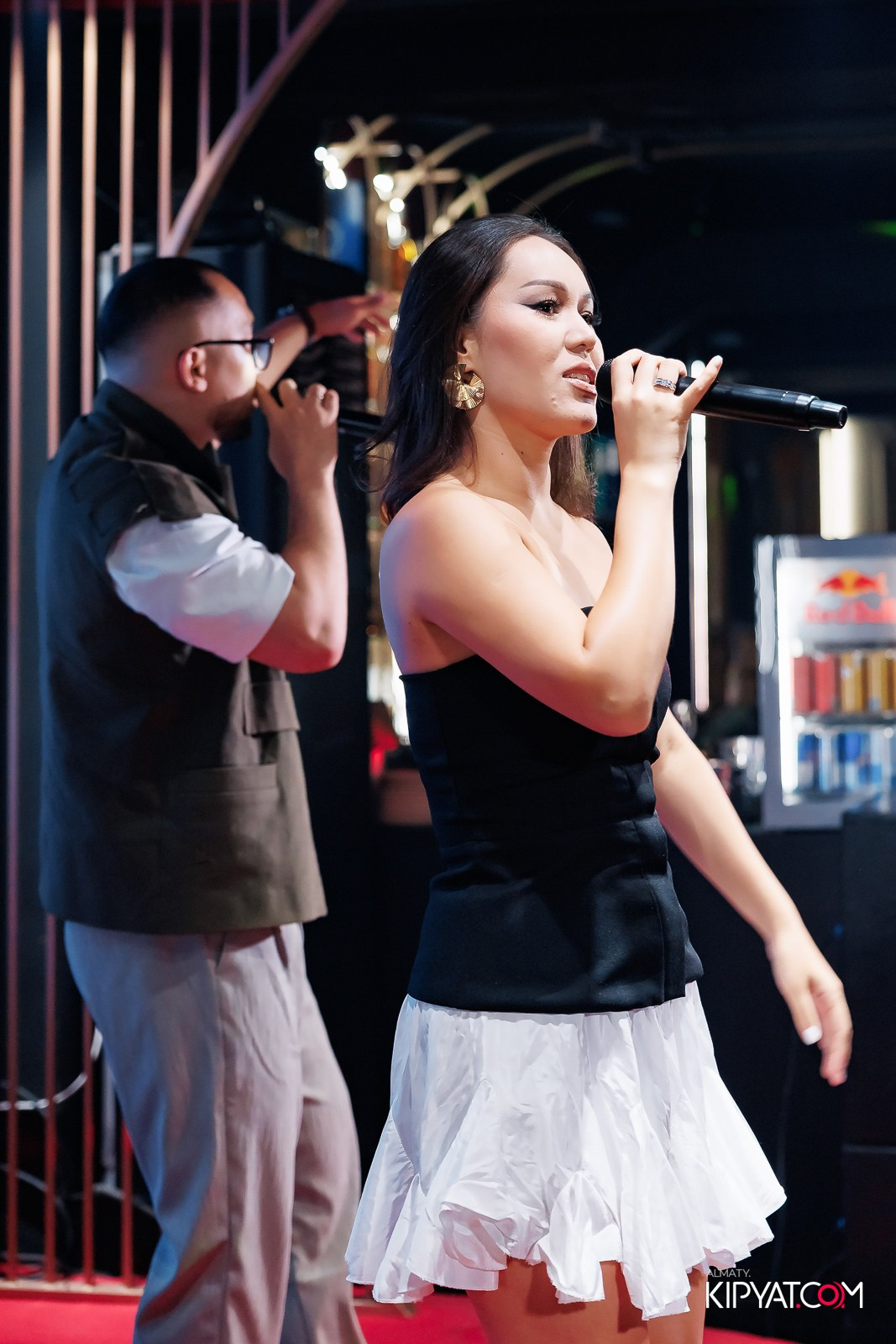 ЗАЯ, НА БИС. КИПЯТКОМ АЛМАТЫ!