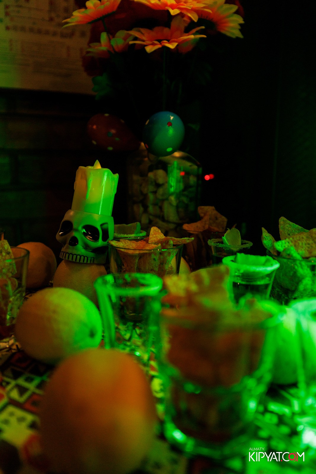 ПИНТА НА АУЭЗОВА. КИПЯТКОМ АЛМАТЫ!