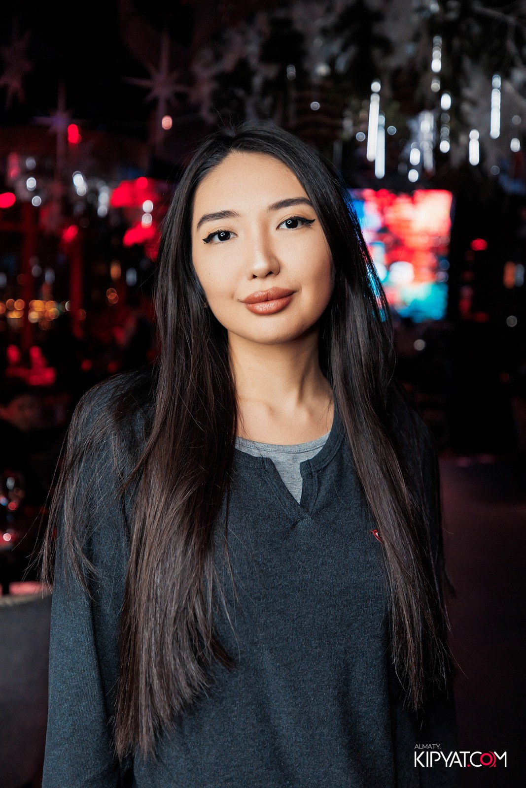 FRIENDS BAR & TERRACE. КИПЯТКОМ АЛМАТЫ!