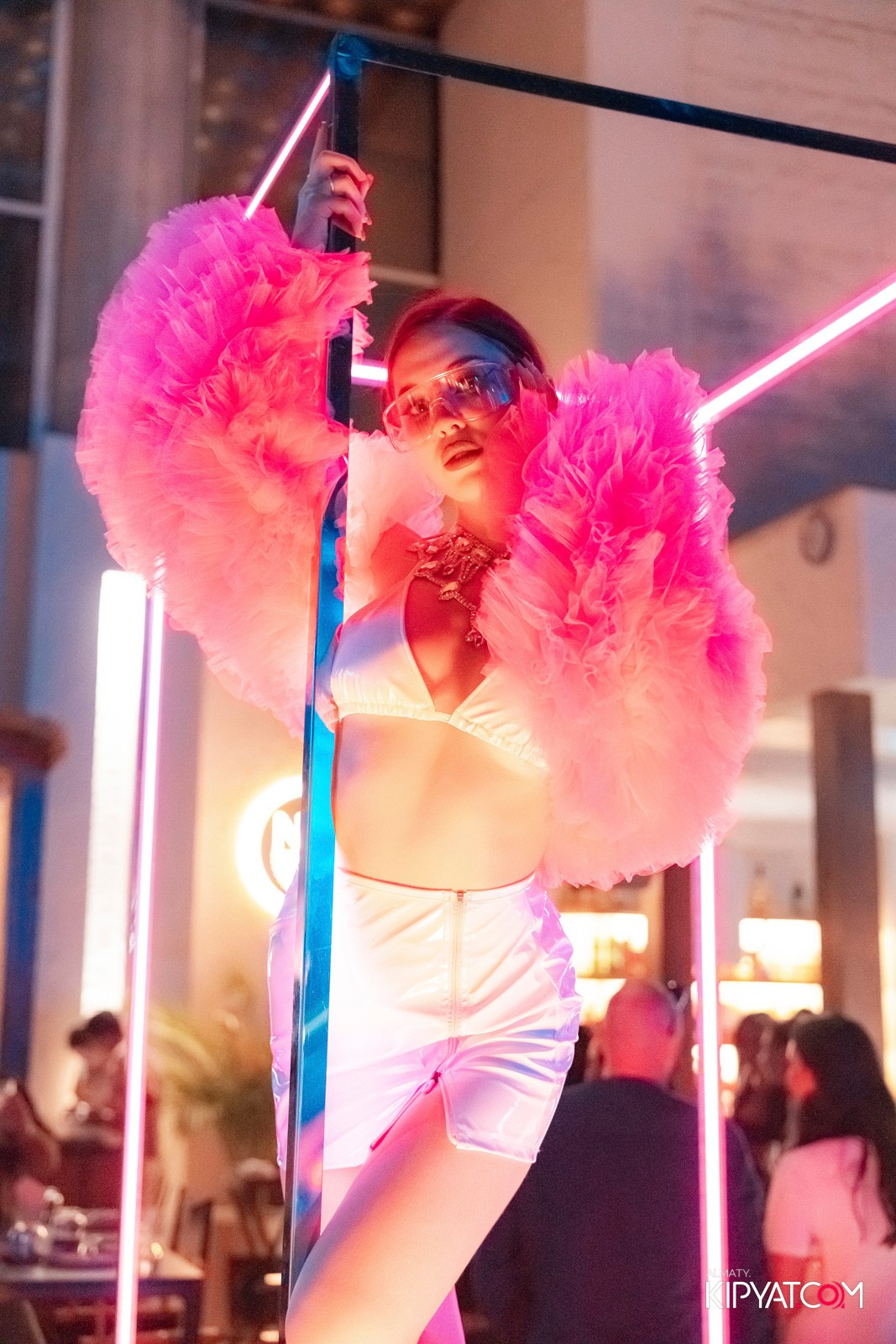 EDEN POOL & BAR. КИПЯТКОМ АЛМАТЫ!