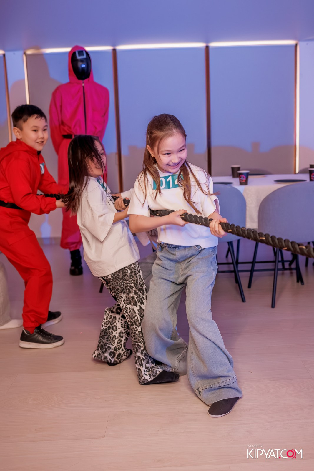 КВЕСТ-ШОУ ALAROVICH / ИГРА В КАЛЬМАРА. КИПЯТКОМ АЛМАТЫ!